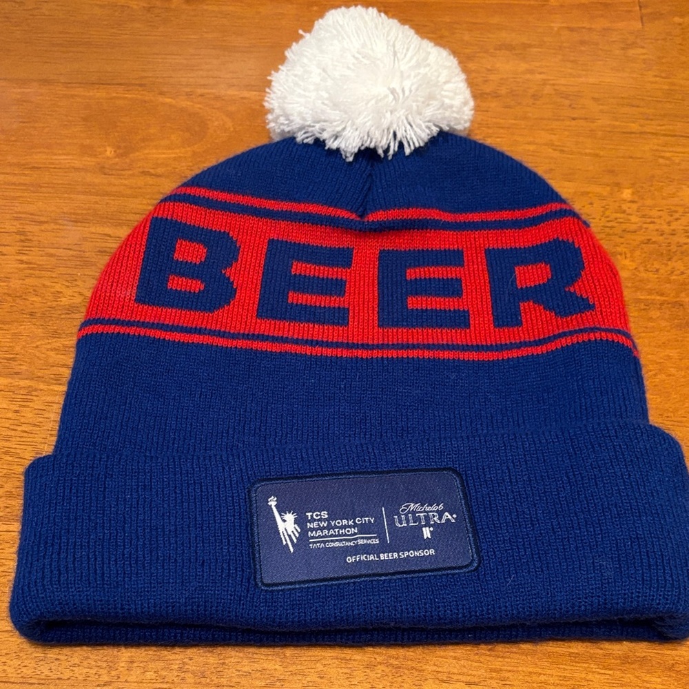 NYC Marathon Rare Michelob Ultra 'I Like BEER' White Pom